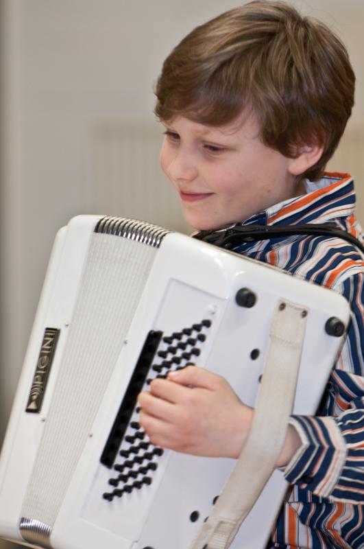  D3C_7111.jpg </br ><small> 2009-03-02 20:09</br >NIKON D300 175mm 1/30s f/4 ISO 400</small>