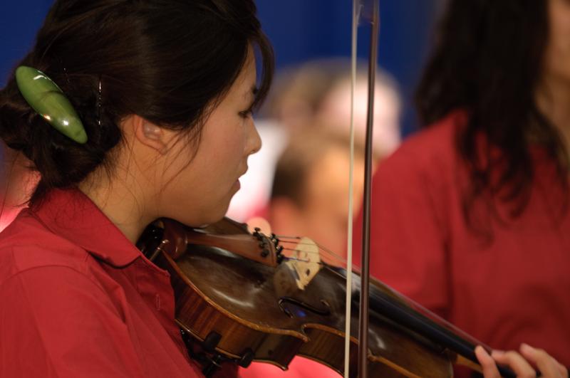  D3C_8126.jpg </br ><small> 2009-05-28 19:35</br >NIKON D300 190mm 1/20s f/4 ISO 400</small>