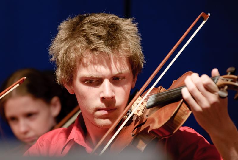  D3C_8106.jpg </br ><small> 2009-05-28 19:12</br >NIKON D300 200mm 1/80s f/4 ISO 280</small>