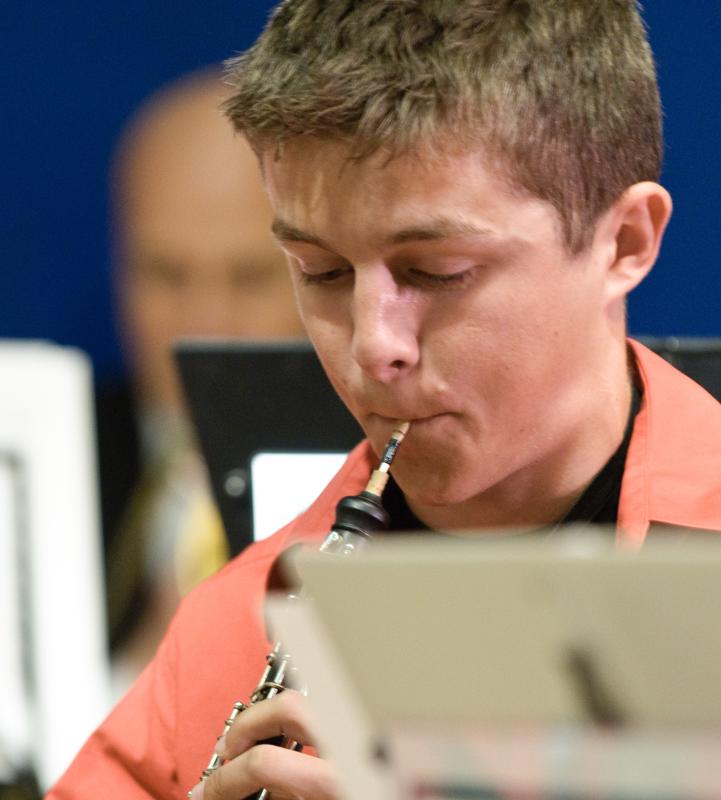  D3C_8109.jpg </br ><small> 2009-05-28 19:17</br >NIKON D300 200mm 1/60s f/4 ISO 1600</small>