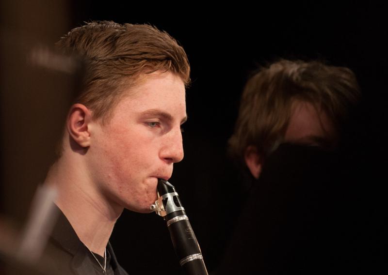  D3C_1821.JPG </br ><small> 2012-06-14 20:45</br >NIKON D300 + 70.0-200.0 mm f/2.8<br /> 200mm 1/200s f/3.2 ISO 1000</small>