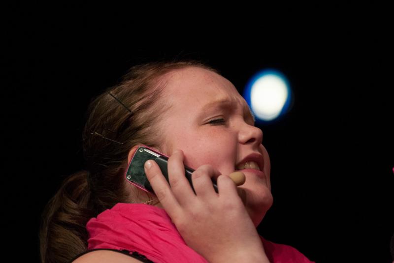  D3C_1808.JPG </br ><small> 2012-06-14 20:17</br >NIKON D300 + 70.0-200.0 mm f/2.8<br /> 160mm 1/640s f/3.2 ISO 1000</small>