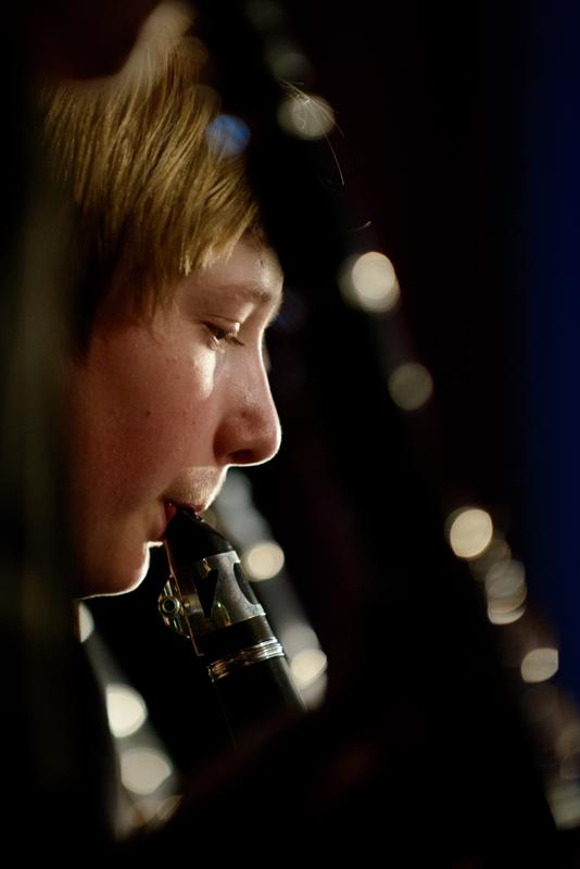  20130502_PB8_5078.JPG </br >Høje-Taastrup Kommunale Musikskole</br > <small> 2013-05-02 19:39</br >NIKON D800 + 70.0-200.0 mm f/2.8<br /> 200mm 1/200s f/2.8 ISO 2800</small>