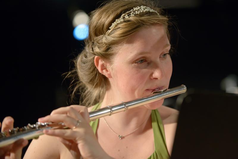  20140502_PB8_8956.JPG </br ><small> 2014-05-02 19:58</br >NIKON D800 + 70.0-200.0 mm f/2.8<br /> 95mm 1/100s f/2.8 ISO 2800</small>