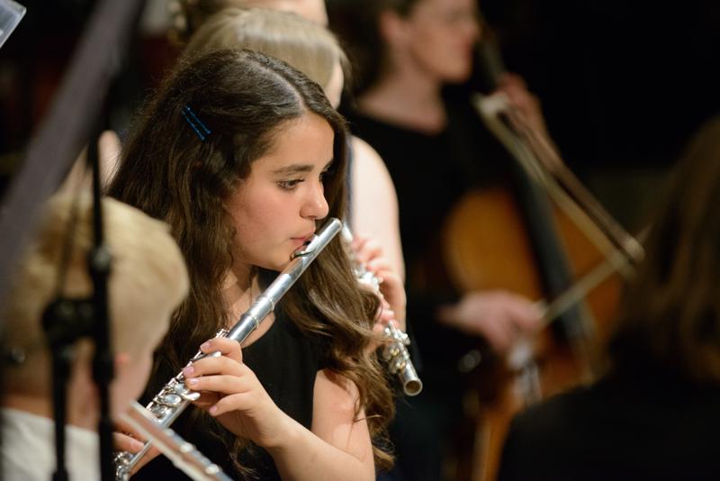  20140502_PB8_9092.JPG </br ><small> 2014-05-02 21:46</br >NIKON D800 + 70.0-200.0 mm f/2.8<br /> 200mm 1/200s f/3.2 ISO 4000</small>