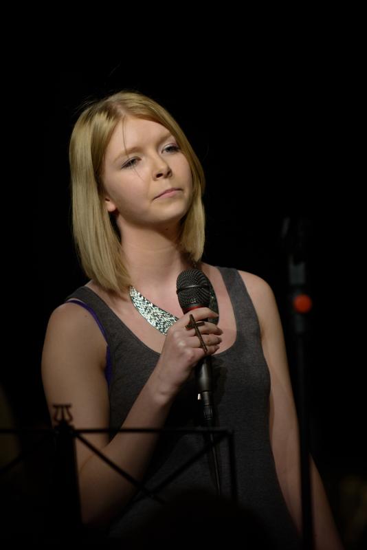  20140502_PB8_8934.JPG </br ><small> 2014-05-02 19:50</br >NIKON D800 + 70.0-200.0 mm f/2.8<br /> 200mm 1/200s f/2.8 ISO 360</small>