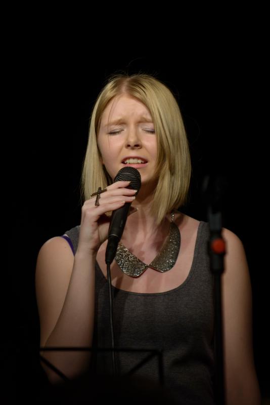  20140502_PB8_8936.JPG </br ><small> 2014-05-02 19:51</br >NIKON D800 + 70.0-200.0 mm f/2.8<br /> 200mm 1/200s f/2.8 ISO 360</small>