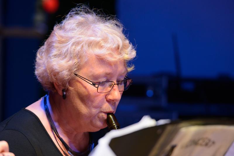  20150508-PB8_8286.JPG </br ><small> 2015-05-08 19:14</br >NIKON D800 + 150.0-600.0 mm f/5.0-6.3<br /> 300mm 1/125s f/5.6 ISO 2000</small>