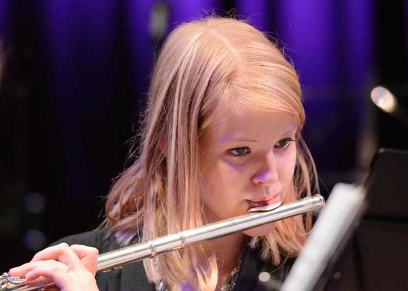  20150508-PB8_8338.JPG </br ><small> 2015-05-08 19:41</br >NIKON D800 + 150.0-600.0 mm f/5.0-6.3<br /> 280mm 1/250s f/5.6 ISO 11404</small>