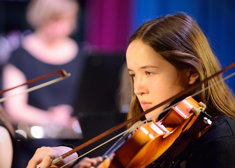  20150508-PB8_8370.JPG </br ><small> 2015-05-08 20:29</br >NIKON D800 + 70.0-200.0 mm f/2.8<br /> 175mm 1/125s f/3.5 ISO 3200</small>