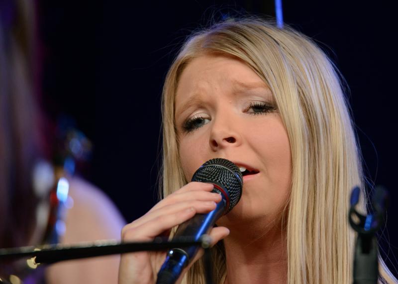  20150508-PB8_8350.JPG </br ><small> 2015-05-08 19:46</br >NIKON D800 + 150.0-600.0 mm f/5.0-6.3<br /> 600mm 1/250s f/6.3 ISO 2200</small>