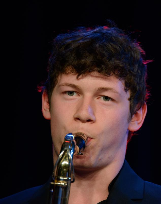  20150508-PB8_8359.JPG </br ><small> 2015-05-08 19:48</br >NIKON D800 + 150.0-600.0 mm f/5.0-6.3<br /> 550mm 1/250s f/6.3 ISO 2500</small>