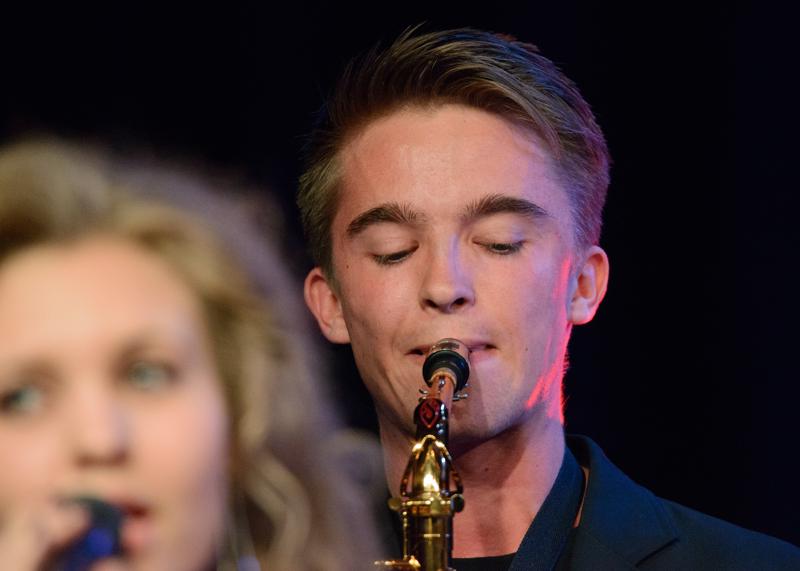  20150508-PB8_8363.JPG </br ><small> 2015-05-08 19:48</br >NIKON D800 + 150.0-600.0 mm f/5.0-6.3<br /> 550mm 1/250s f/6.3 ISO 6400</small>