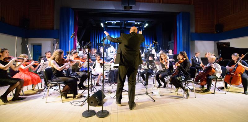  20150508-PB8_8373.JPG </br ><small> 2015-05-08 20:30</br >NIKON D800 + 14.0-24.0 mm f/2.8<br /> 14mm 1/160s f/3.5 ISO 8063</small>