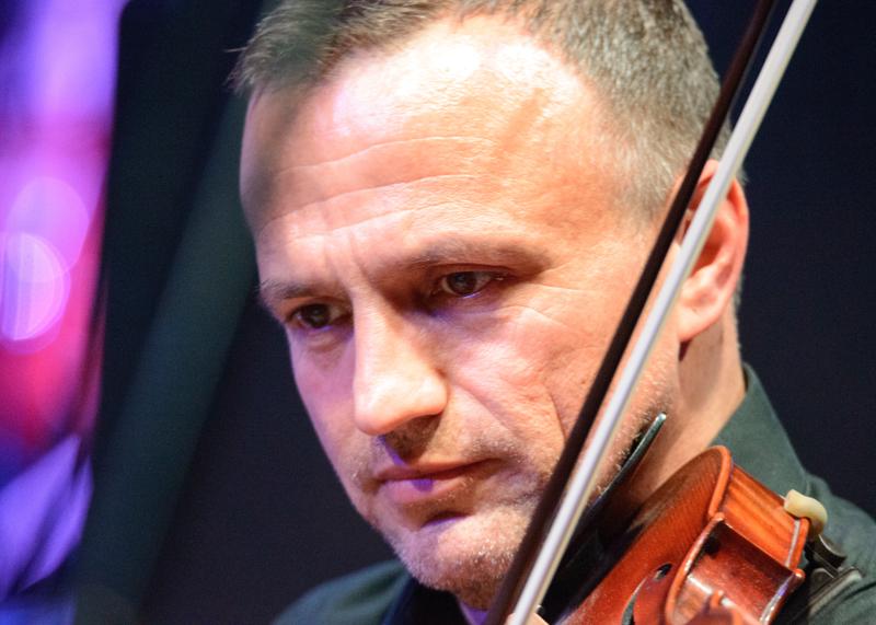  20150508-PB8_8437.JPG </br ><small> 2015-05-08 20:52</br >NIKON D800 + 150.0-600.0 mm f/5.0-6.3<br /> 450mm 1/125s f/6 ISO 12800</small>