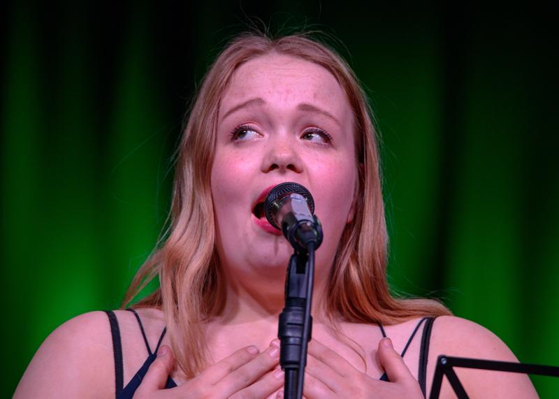  20150508-PB8_8484.JPG </br ><small> 2015-05-08 21:17</br >NIKON D800 + 150.0-600.0 mm f/5.0-6.3<br /> 450mm 1/125s f/6 ISO 1100</small>