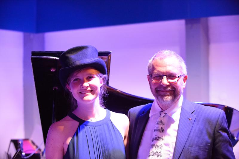  20150508-PB8_8535.JPG </br ><small> 2015-05-08 21:40</br >NIKON D800 + 70.0-200.0 mm f/2.8<br /> 70mm 1/125s f/4 ISO 9051</small>