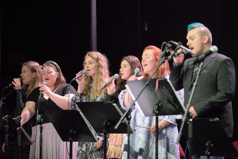  PB8_5192.jpg </br >By Per Baekgaard/baekgaard@b4net.dk</br > <small> 2024-04-12 21:35</br >NIKON D800 140mm 1/160s f/2.8 </small>