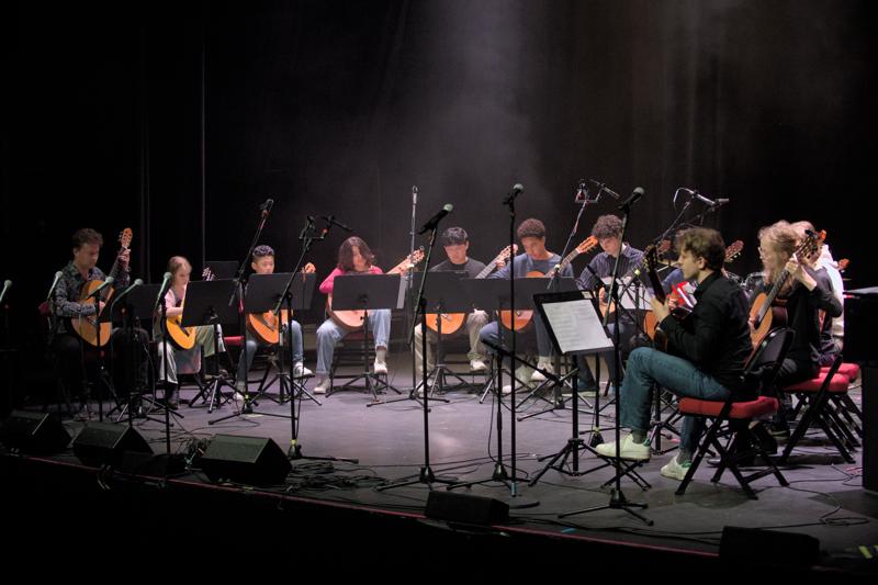  PBZ_6571.jpg </br ><small> 2024-04-12 19:33</br >NIKON Z 8 + VR 70-200mm f/2.8G<br /> 70mm 1/125s f/4 ISO 9000</small>