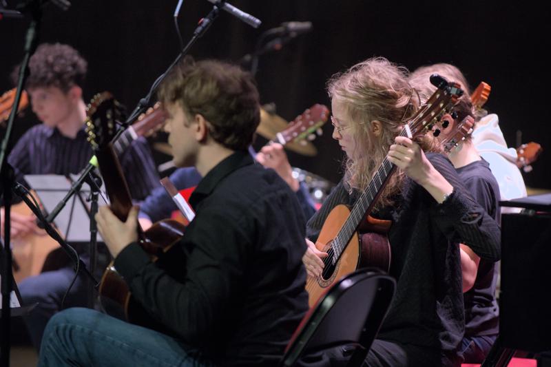  PBZ_6578.jpg </br ><small> 2024-04-12 19:34</br >NIKON Z 8 + VR 70-200mm f/2.8G<br /> 200mm 1/125s f/4 ISO 8000</small>