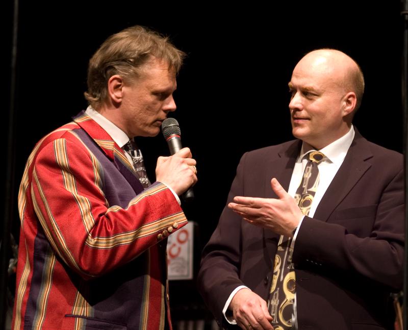  _DSC1431.jpg </br >Gallakoncert m/Sigurd og Hoje-Taastrup Kommunale Musikskole</br > <small> 2008-04-02 19:06</br >NIKON D70 55mm 1/30s f/2.8 ISO 320</small>