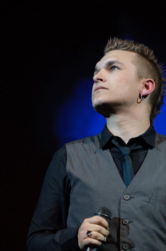  D3C_2785.jpg </br ><small> 2010-05-06 19:29</br >NIKON D300 170mm 1/200s f/4 ISO 1600</small>