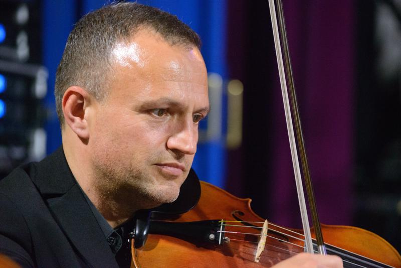  20160520-PB8_7500.JPG </br ><small> 2016-05-20 19:29</br >NIKON D800 200mm 1/250s f/5.6 ISO 12800</small>