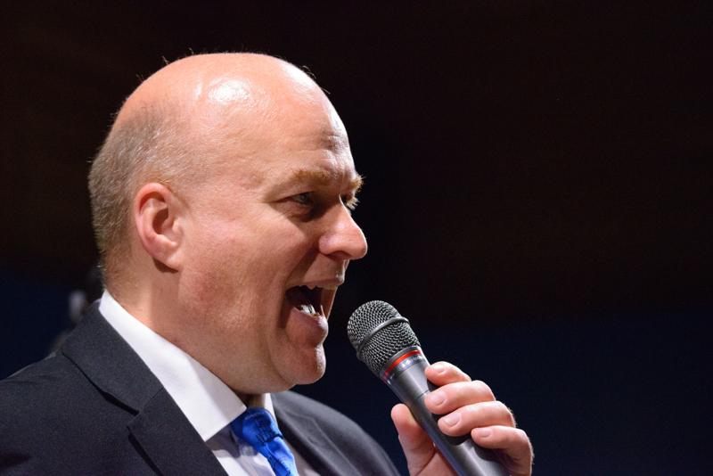  20160520-PB8_7533.JPG </br ><small> 2016-05-20 19:51</br >NIKON D800 150mm 1/250s f/5.6 ISO 12800</small>