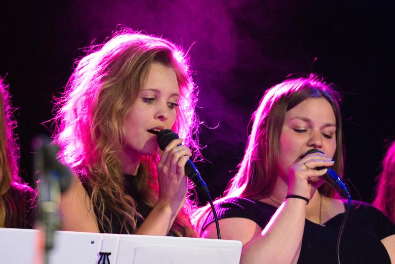  20160520-PB8_7574.JPG </br ><small> 2016-05-20 19:56</br >NIKON D800 250mm 1/250s f/5.6 ISO 7184</small>