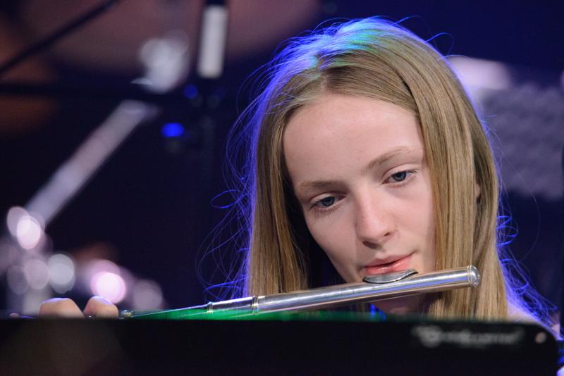  20160520-PB8_7624.JPG </br ><small> 2016-05-20 20:32</br >NIKON D800 400mm 1/250s f/6 ISO 10159</small>