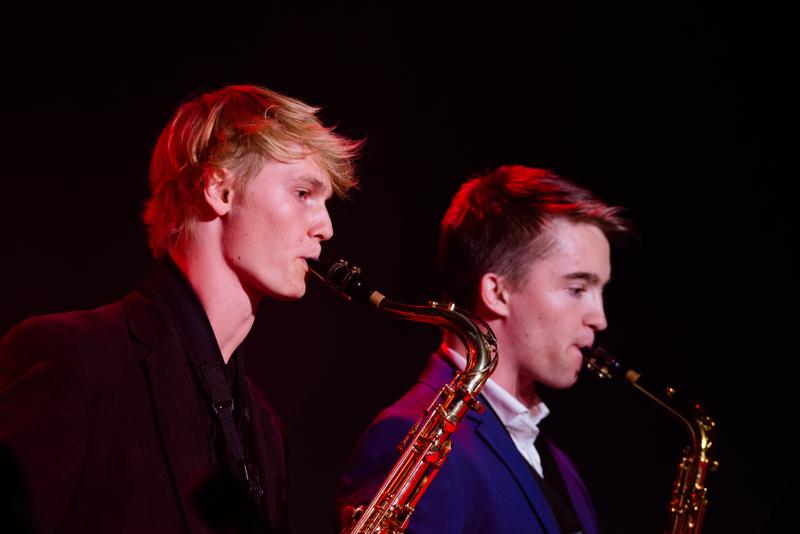  20160520-PB8_7699.JPG </br ><small> 2016-05-20 21:02</br >NIKON D800 300mm 1/250s f/5.6 ISO 3200</small>