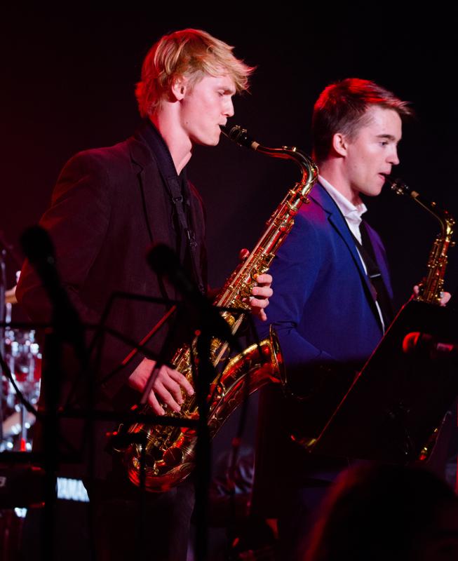  20160520-PB8_7704.JPG </br ><small> 2016-05-20 21:03</br >NIKON D800 190mm 1/250s f/5 ISO 2500</small>