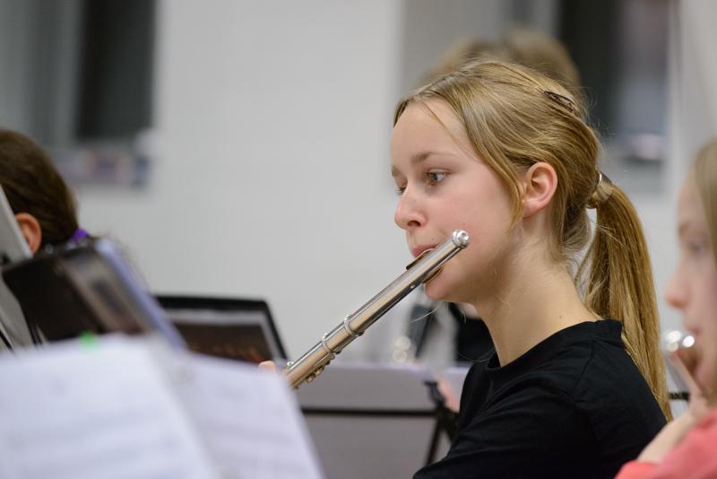  20121130_PB8_3846.JPG </br ><small> 2012-11-30 19:13</br >NIKON D800 + 70.0-200.0 mm f/2.8<br /> 200mm 1/160s f/4 ISO 3200</small>