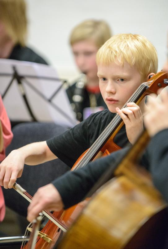  20121130_PB8_3848.JPG </br ><small> 2012-11-30 19:16</br >NIKON D800 + 70.0-200.0 mm f/2.8<br /> 180mm 1/200s f/2.8 ISO 3200</small>