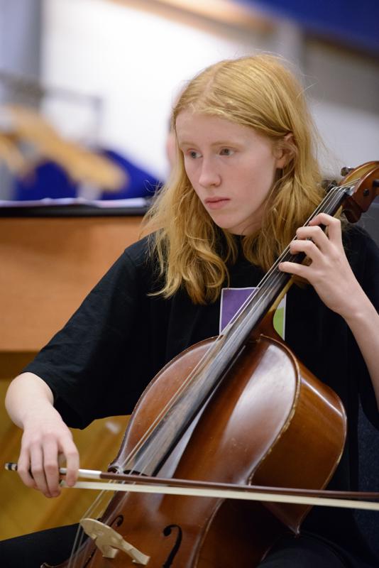  20121130_PB8_3864.JPG </br ><small> 2012-11-30 19:28</br >NIKON D800 + 70.0-200.0 mm f/2.8<br /> 200mm 1/160s f/2.8 ISO 3200</small>