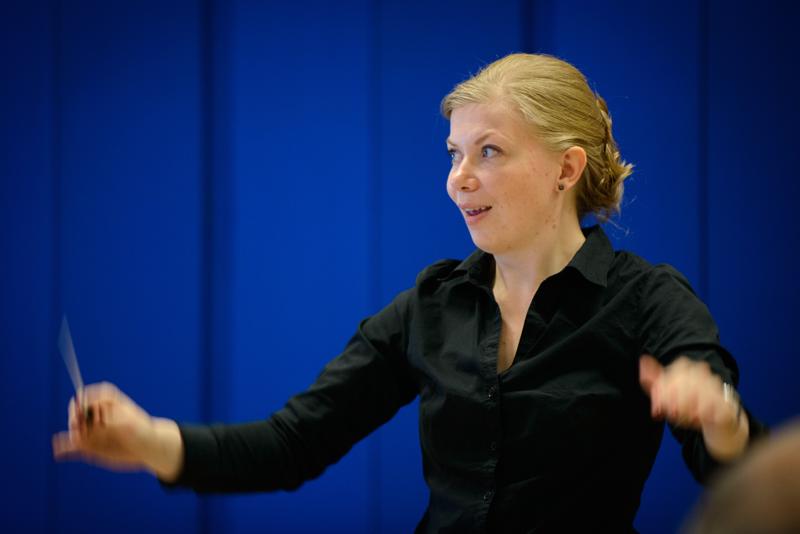  20130914-PB8_7103.jpg </br ><small> 2013-09-14 13:14</br >NIKON D800 + 70.0-200.0 mm f/2.8<br /> 200mm 1/125s f/2.8 ISO 2000</small>