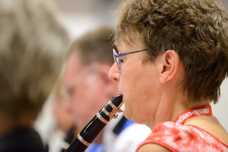  20130914-PB8_7108.jpg </br ><small> 2013-09-14 13:16</br >NIKON D800 + 70.0-200.0 mm f/2.8<br /> 175mm 1/160s f/2.8 ISO 3200</small>