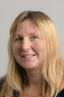  20160109-PB8_4479.jpg </br >Klaverlærer</br > <small> 2016-01-09 12:43</br >NIKON D800 + 70.0-200.0 mm f/2.8<br /> 120mm 1/125s f/8 ISO 200</small>