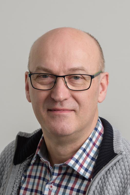  20160109-PB8_4411.jpg </br >Klaverlærer</br > <small> 2016-01-09 12:12</br >NIKON D800 + 70.0-200.0 mm f/2.8<br /> 120mm 1/125s f/8 ISO 200</small>