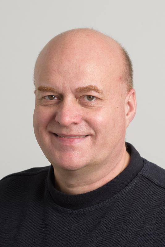  20160109-PB8_4498.jpg </br >Musikskoleleder, messinglærer og FRESCO</br > <small> 2016-01-09 12:54</br >NIKON D800 + 70.0-200.0 mm f/2.8<br /> 116mm 1/125s f/8 ISO 200</small>