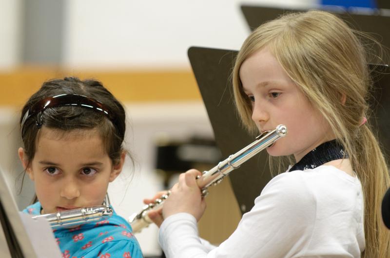  D3C_2645.jpg </br ><small> 2010-04-26 19:05</br >NIKON D300 190mm 1/30s f/4 ISO 800</small>