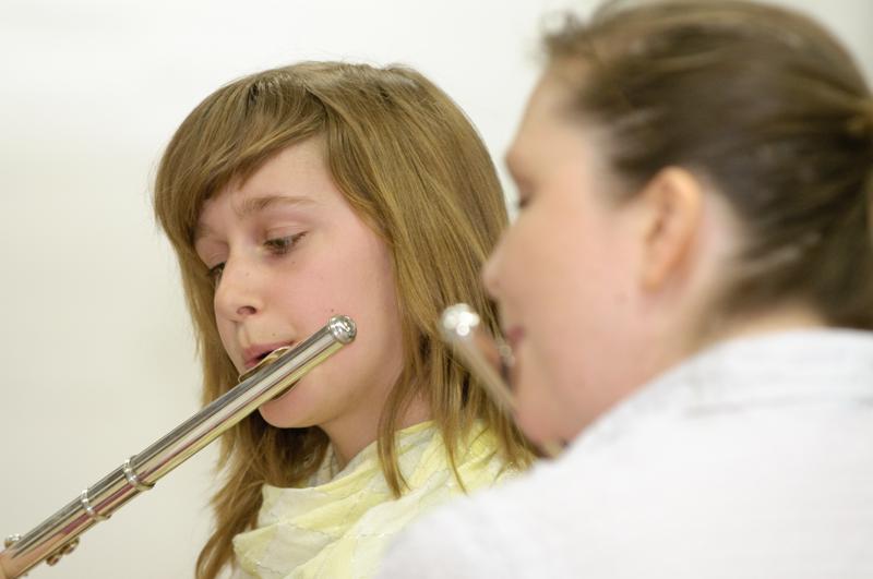  D3C_2651.jpg </br ><small> 2010-04-26 19:08</br >NIKON D300 200mm 1/50s f/4 ISO 800</small>