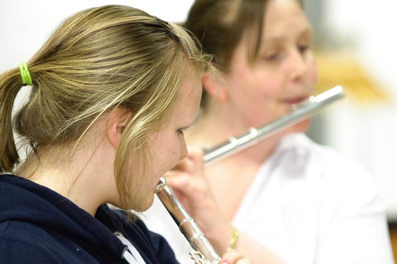  D3C_2683.jpg </br ><small> 2010-04-26 19:29</br >NIKON D300 190mm 1/60s f/4 ISO 800</small>