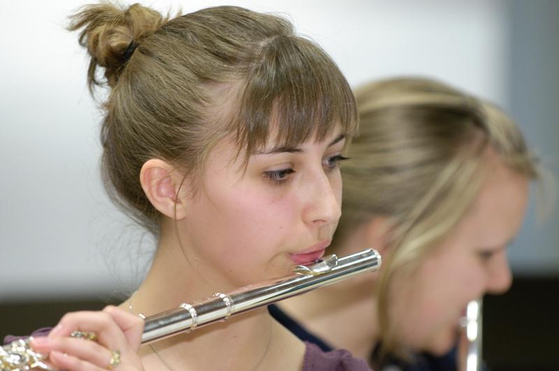  D3C_2695.jpg </br ><small> 2010-04-26 19:33</br >NIKON D300 200mm 1/50s f/4 ISO 800</small>