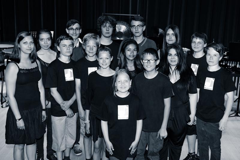  20140610_PB8_9689.JPG </br ><small> 2014-06-10 18:16</br >NIKON D800 + 24.0-70.0 mm f/2.8<br /> 42mm 1/100s f/5 ISO 1600</small>