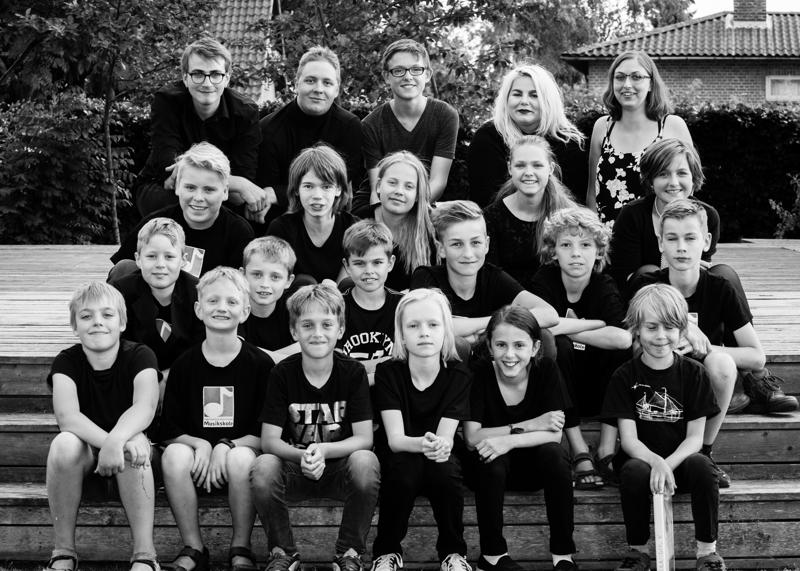  20160607-PB8_8251-3.JPG </br ><small> 2016-06-07 18:08</br >NIKON D800 70mm 1/200s f/8 ISO 720</small>