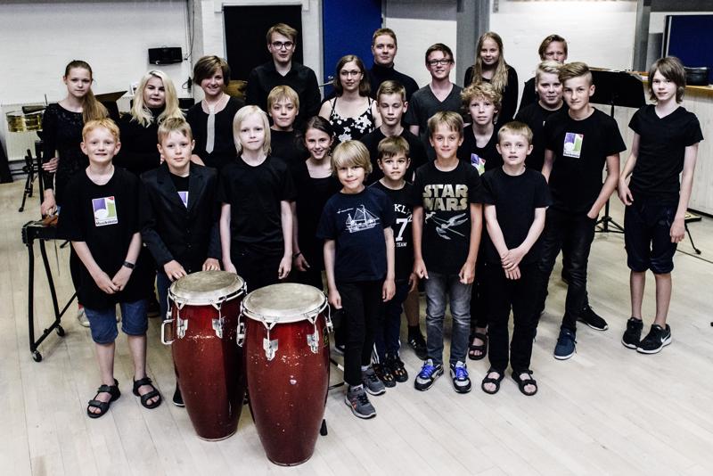  20160607-PB8_8276-2.JPG </br ><small> 2016-06-07 18:13</br >NIKON D800 26mm 1/200s f/8 ISO 6400</small>