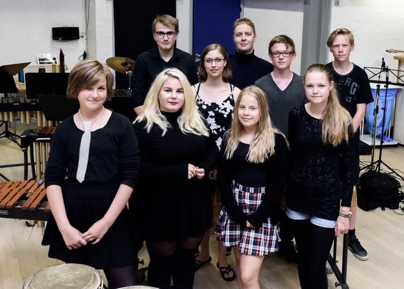  20160607-PB8_8294-2.JPG </br ><small> 2016-06-07 18:14</br >NIKON D800 32mm 1/200s f/8 ISO 6400</small>