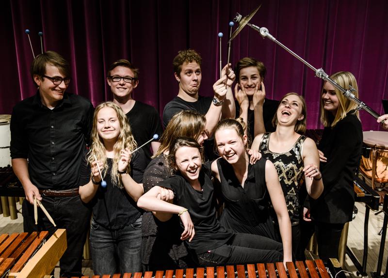  20170606-PB8_1778.JPG </br ><small> 2017-06-06 17:47</br >NIKON D800 + 24.0-70.0 mm f/2.8<br /> 34mm 1/125s f/5.6 ISO 1600</small>