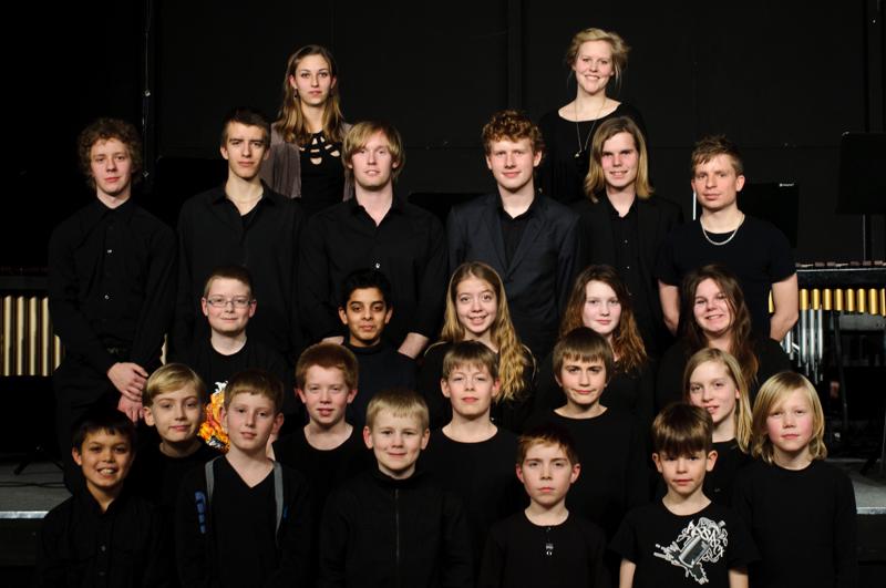  D3C_6474.jpg </br ><small> 2011-01-24 21:08</br >NIKON D300 + 35.0 mm f/2.0<br /> 35mm 1/50s f/5 ISO 800</small>